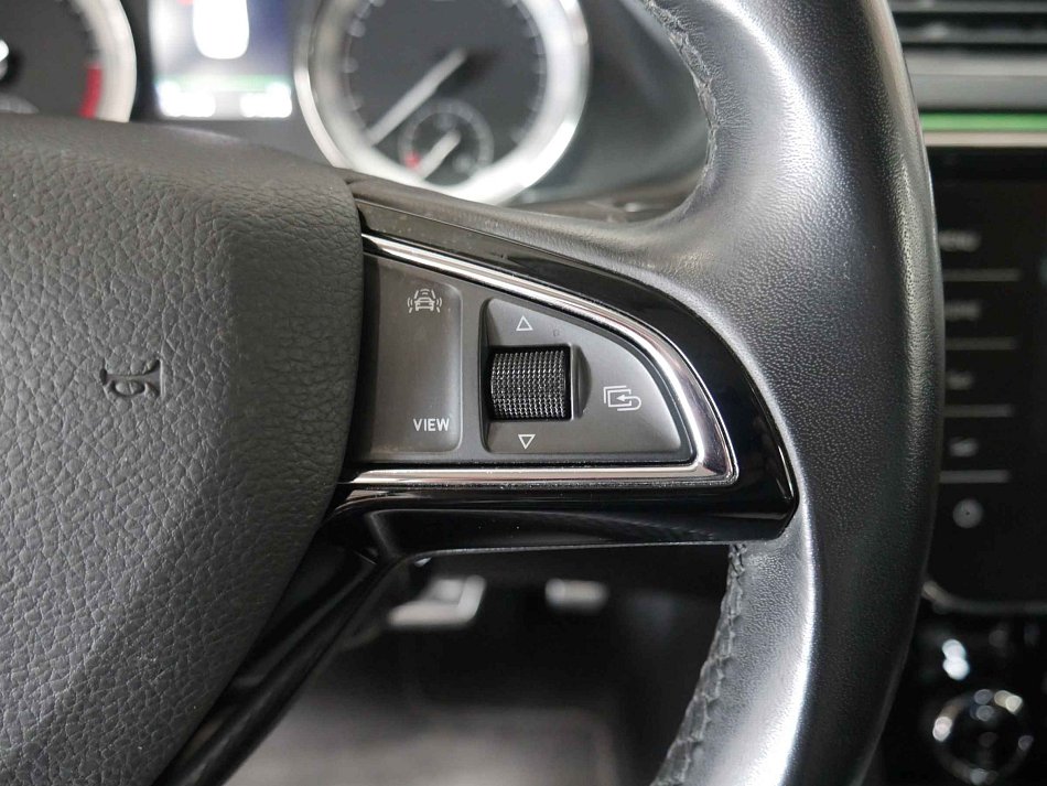Škoda Superb III 2.0 TDI Scout 4x4