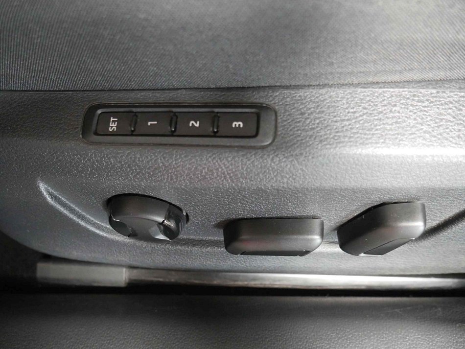 Škoda Superb III 2.0 TDI Scout 4x4