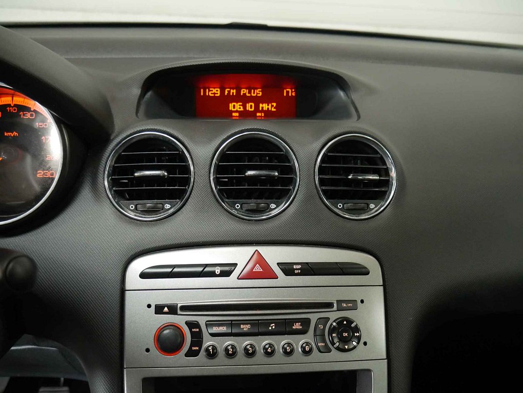 Peugeot 308 1.4i 