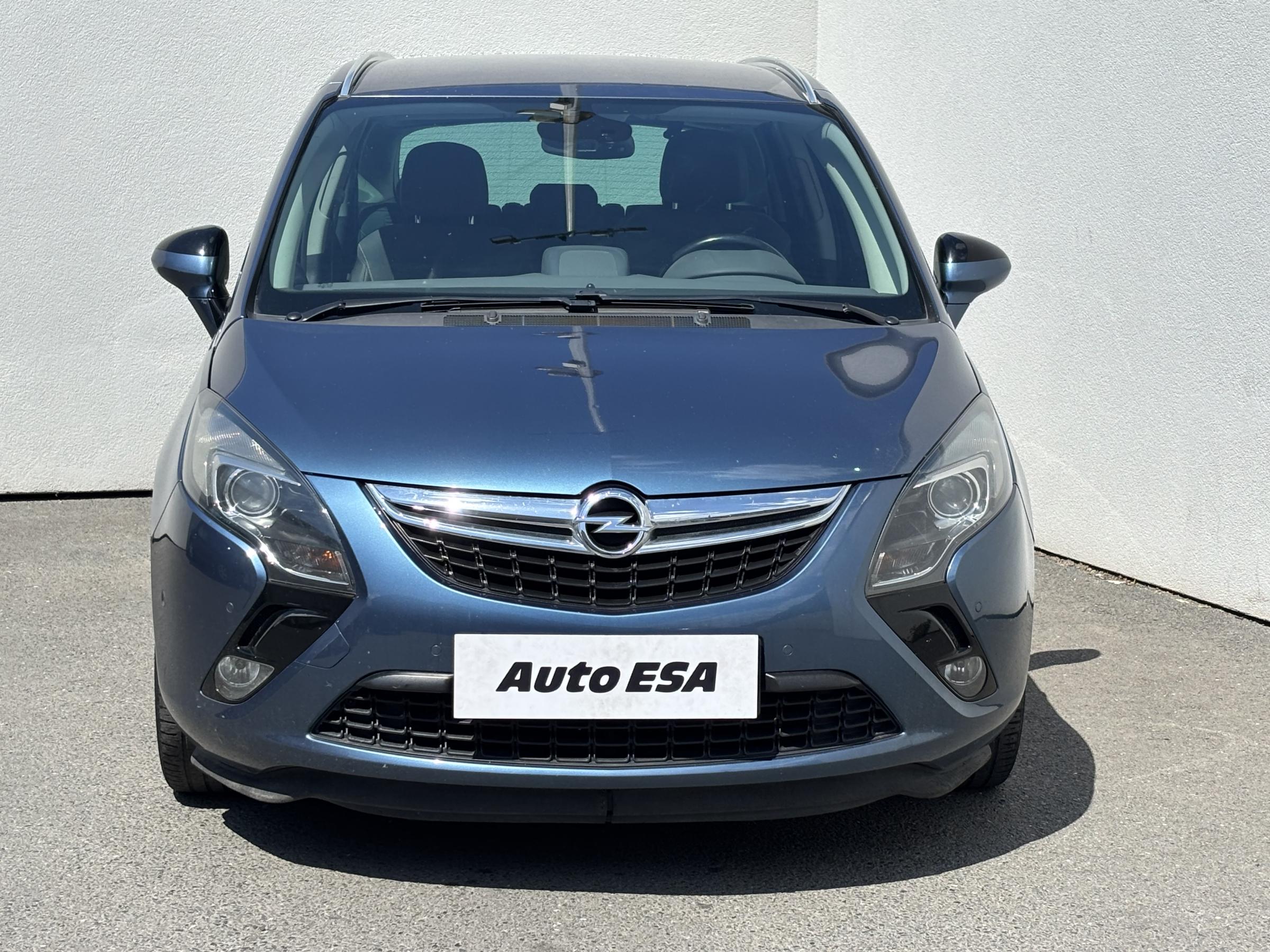 Opel Zafira, 2012 - pohled č. 2