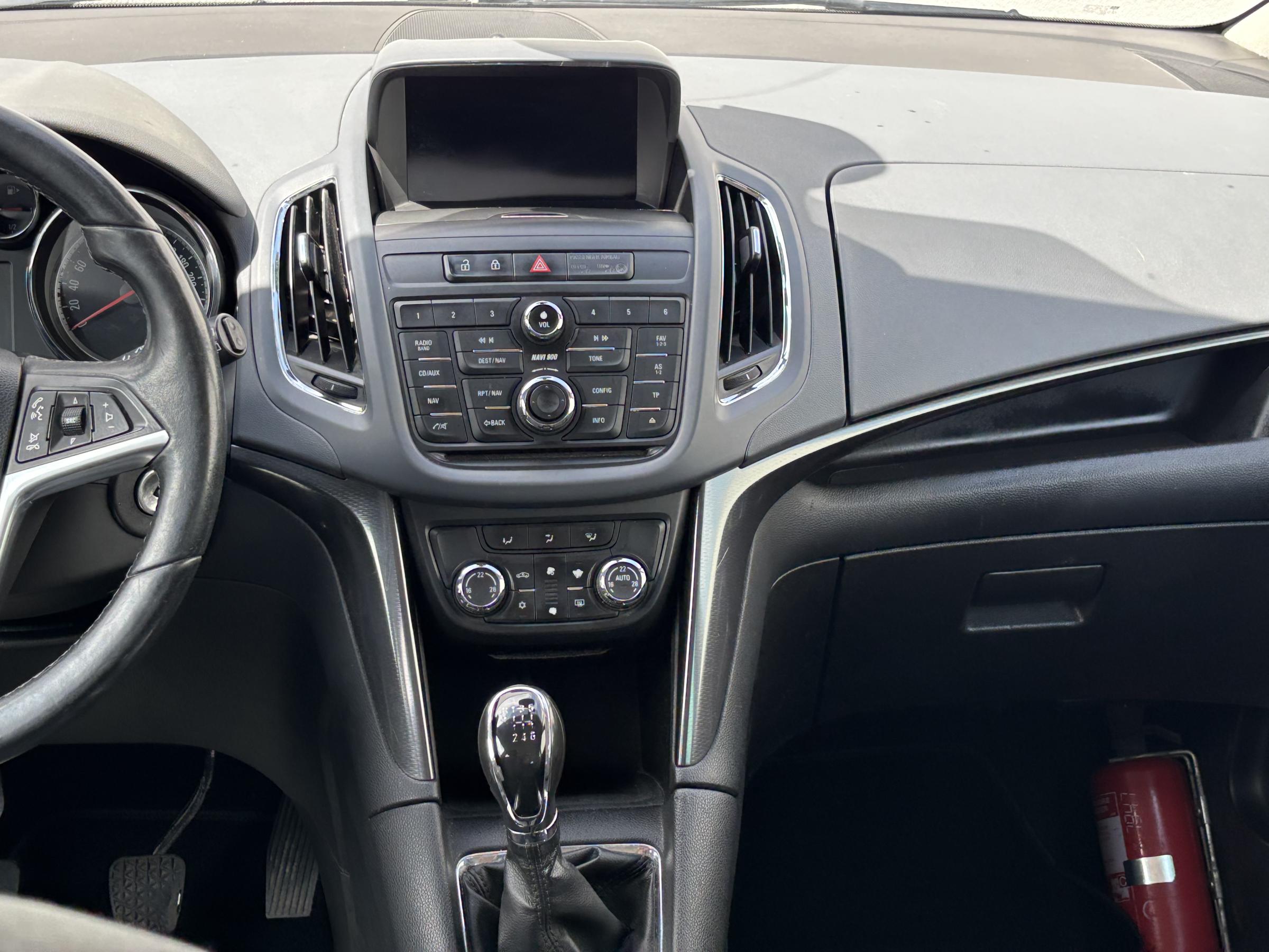 Opel Zafira, 2012 - pohled č. 9