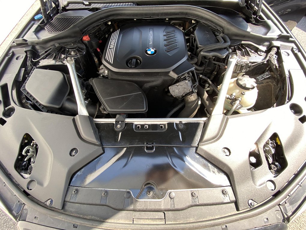 BMW Řada 5 2.0d Sport Line 520d