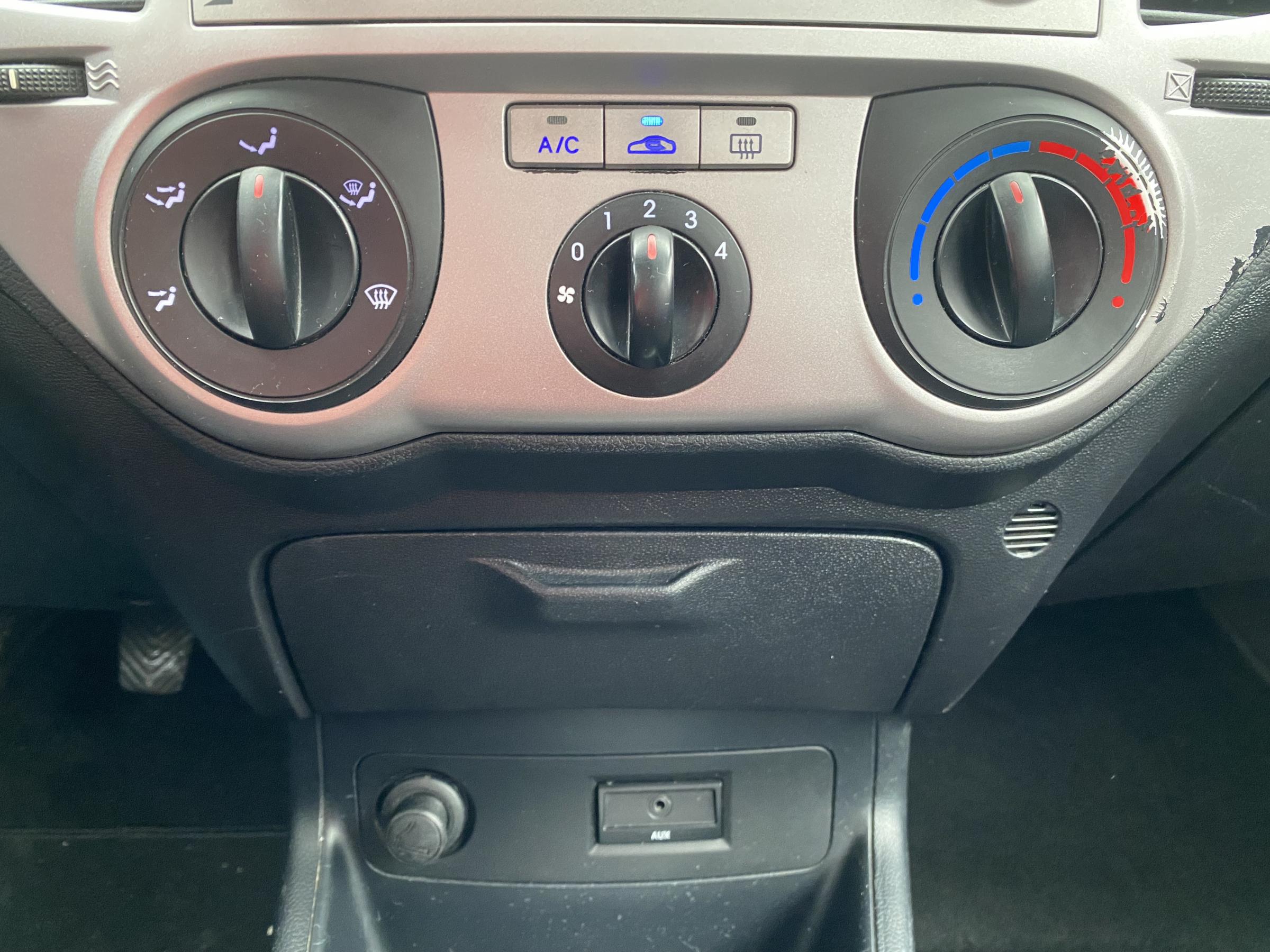 Hyundai i20, 2011 - pohled č. 14