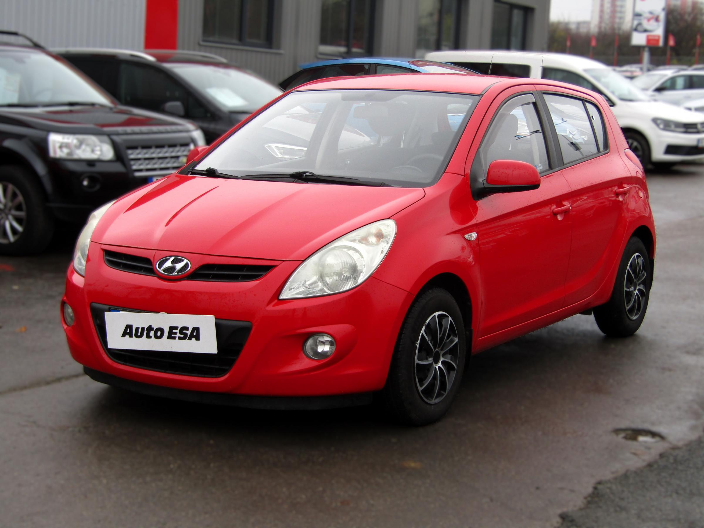 Hyundai i20, 2011 - pohled č. 3