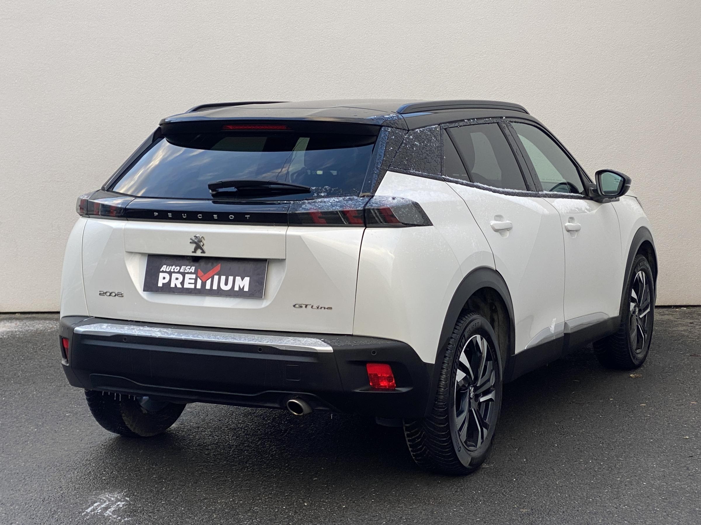 Peugeot 2008, 2020 - pohled č. 4