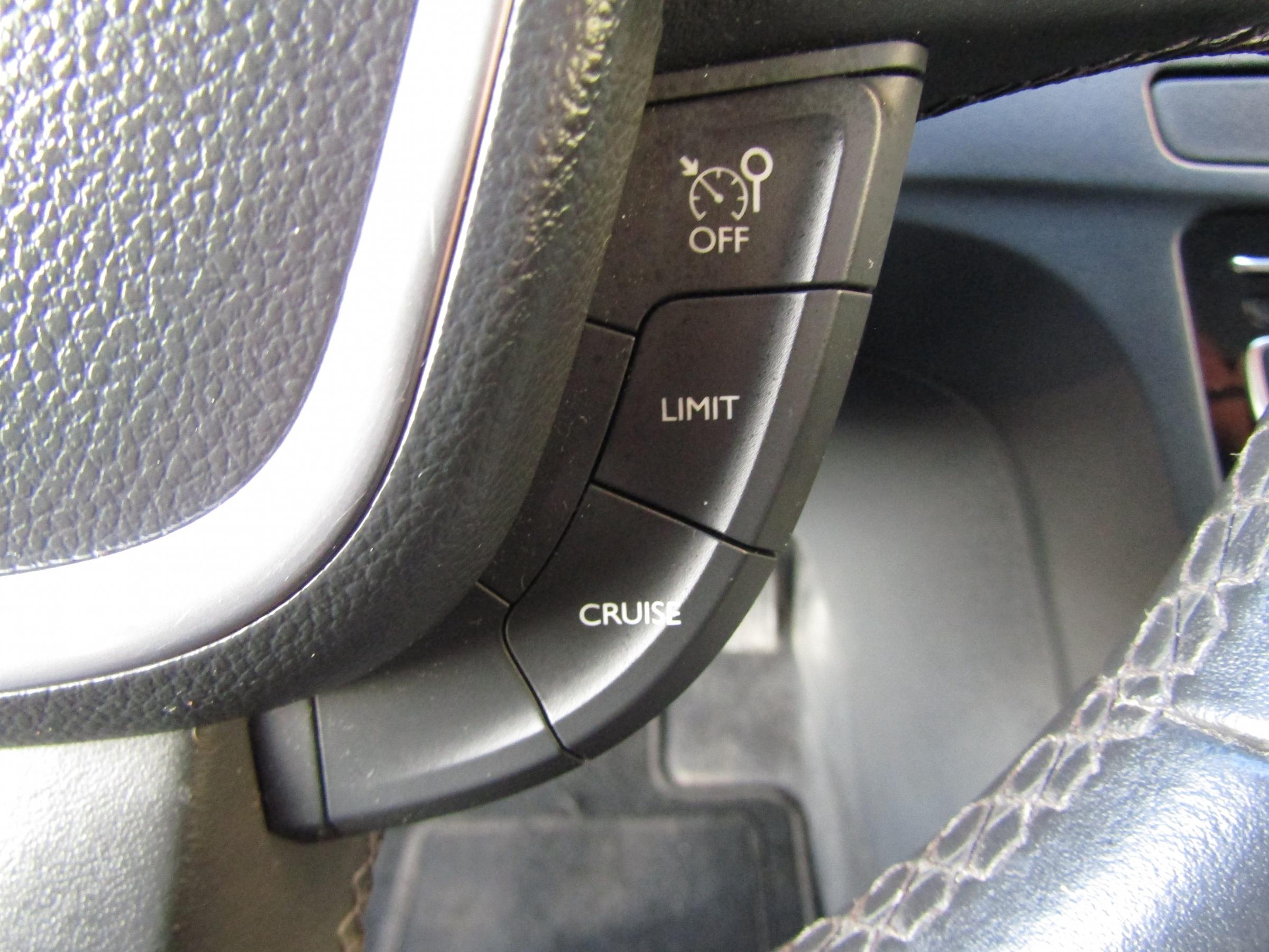 Peugeot 508, 2011 - pohled č. 15