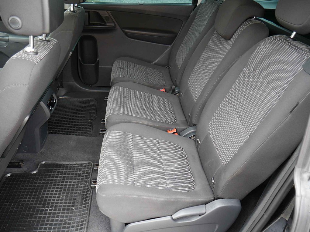 Seat Alhambra 2.0TDi  7Míst