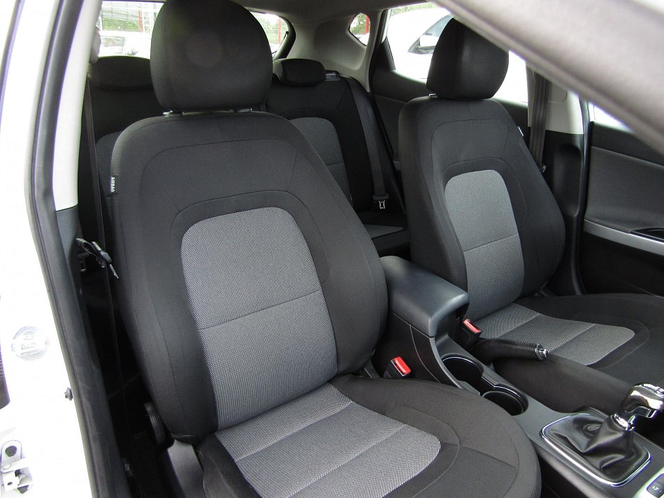 Kia Ceed 1.6 CRDi Exclusive