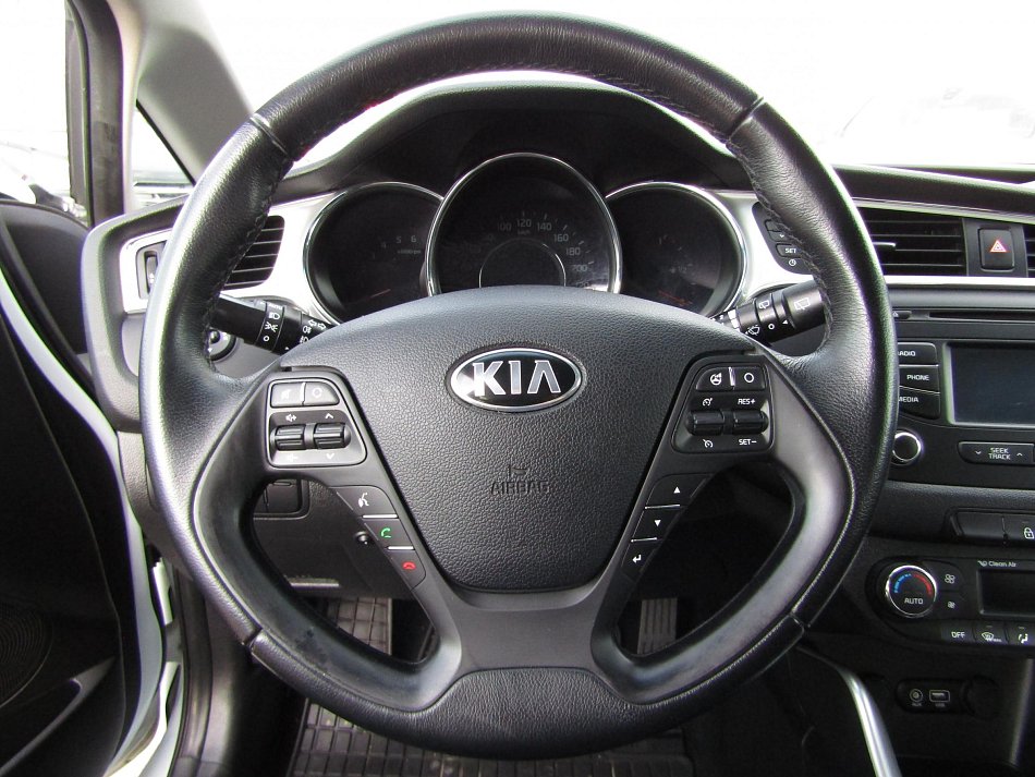 Kia Ceed 1.6 CRDi Exclusive