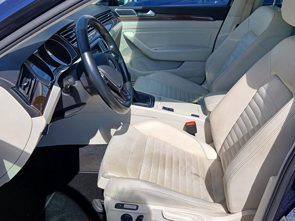 Volkswagen Passat 2.0 TDi 