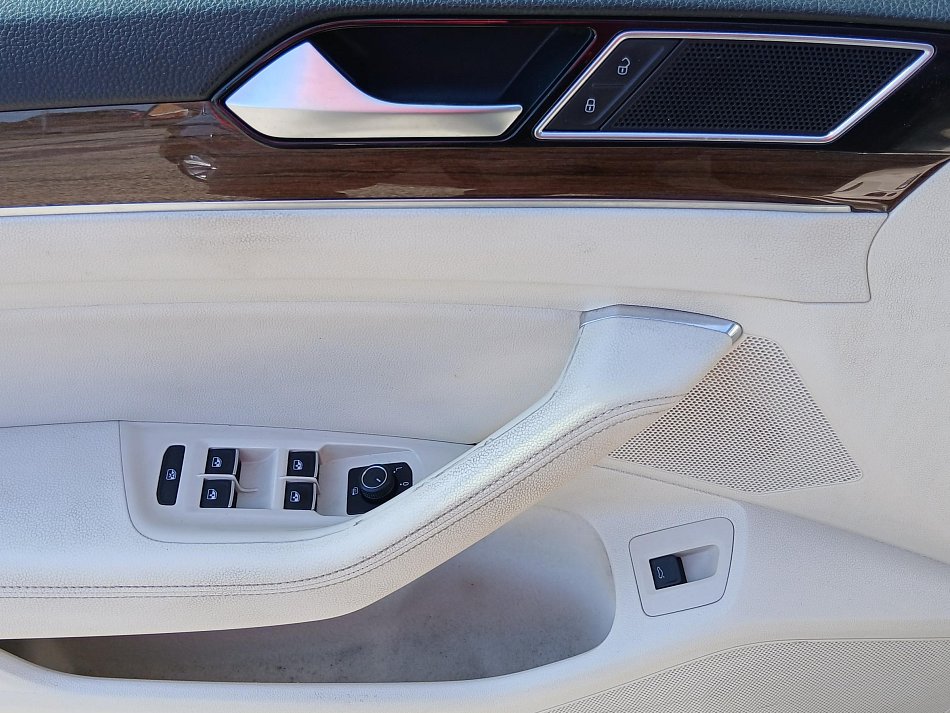 Volkswagen Passat 2.0 TDi 