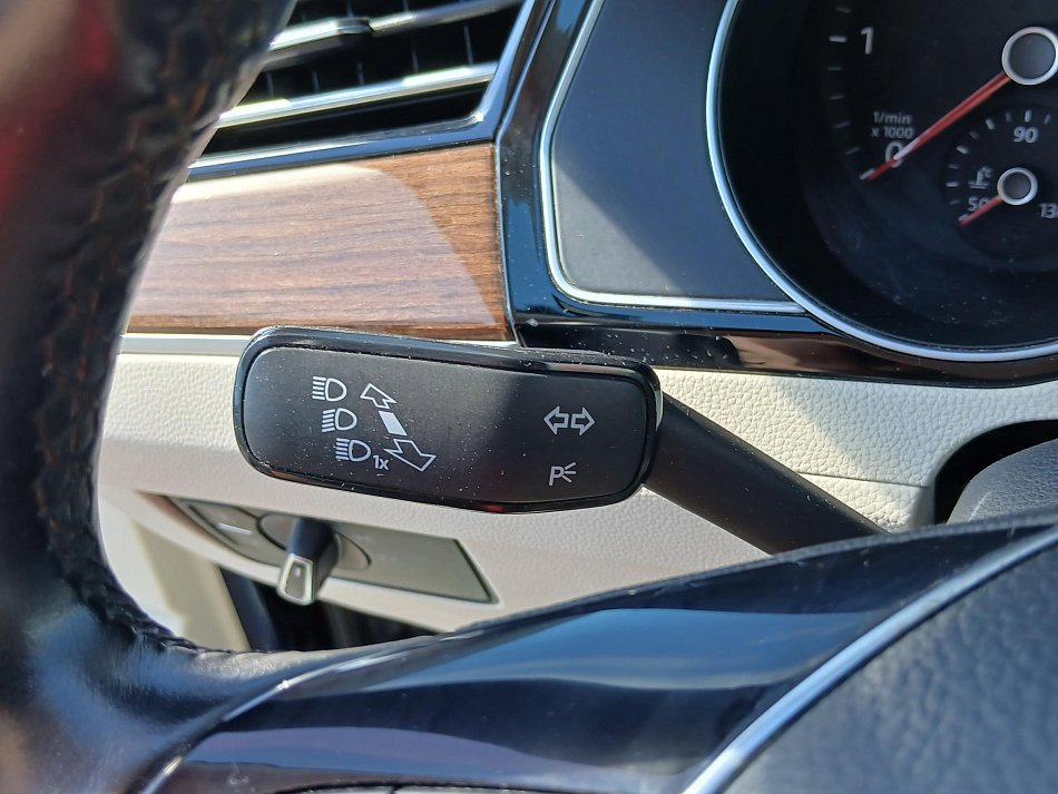 Volkswagen Passat 2.0 TDi 