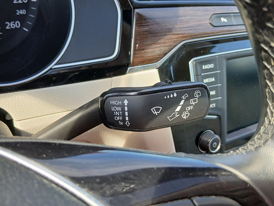 Volkswagen Passat 2.0 TDi 