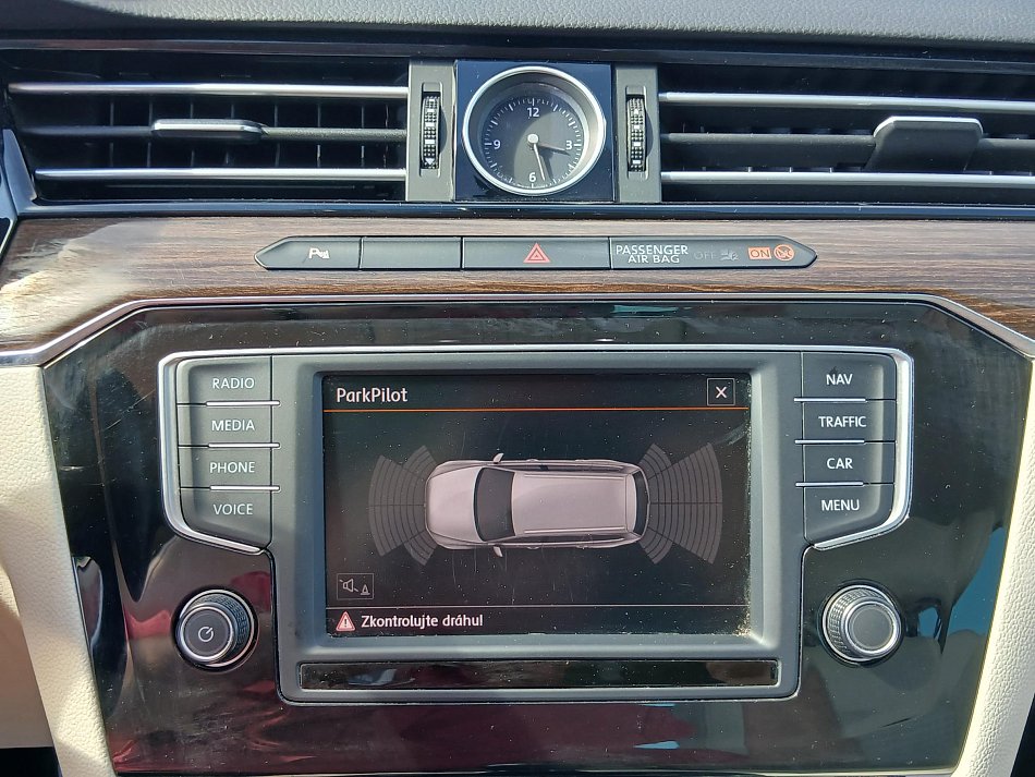 Volkswagen Passat 2.0 TDi 