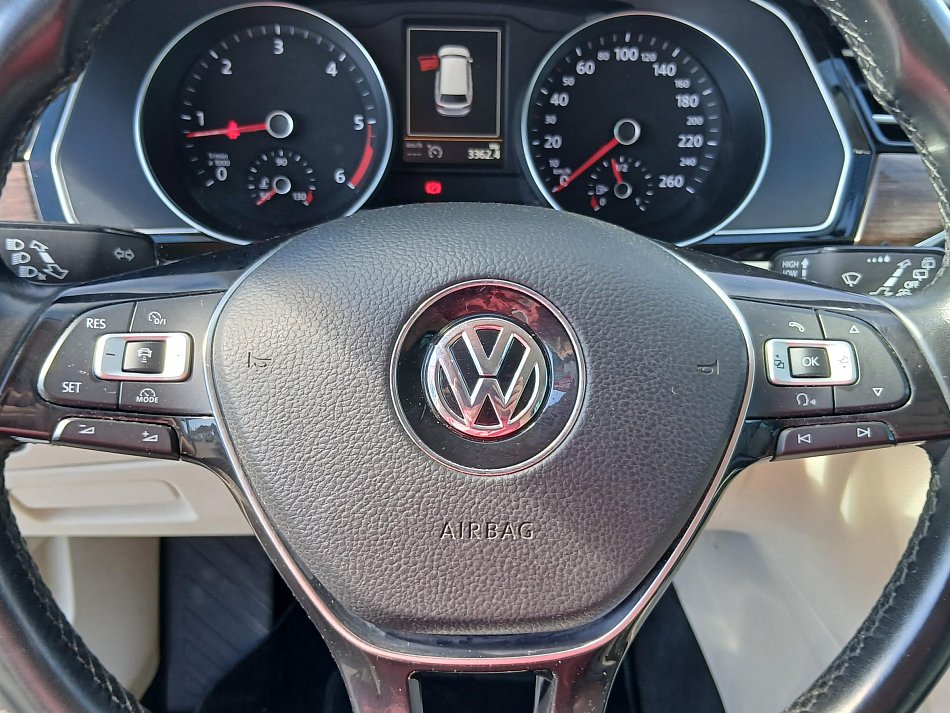 Volkswagen Passat 2.0 TDi 