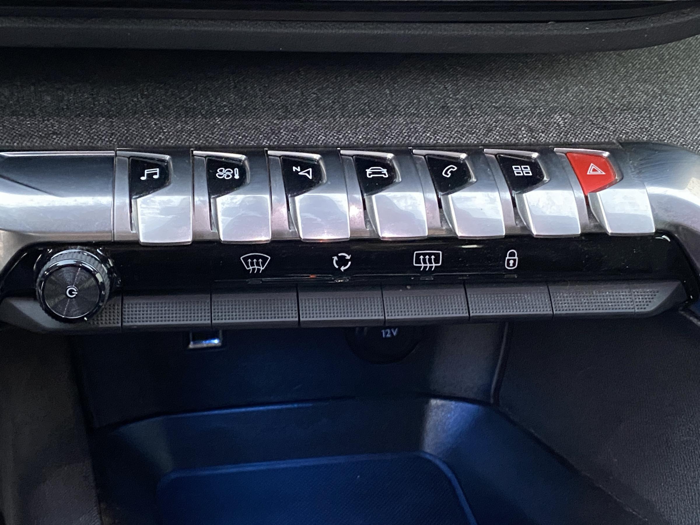 Peugeot 5008, 2019 - pohled č. 14