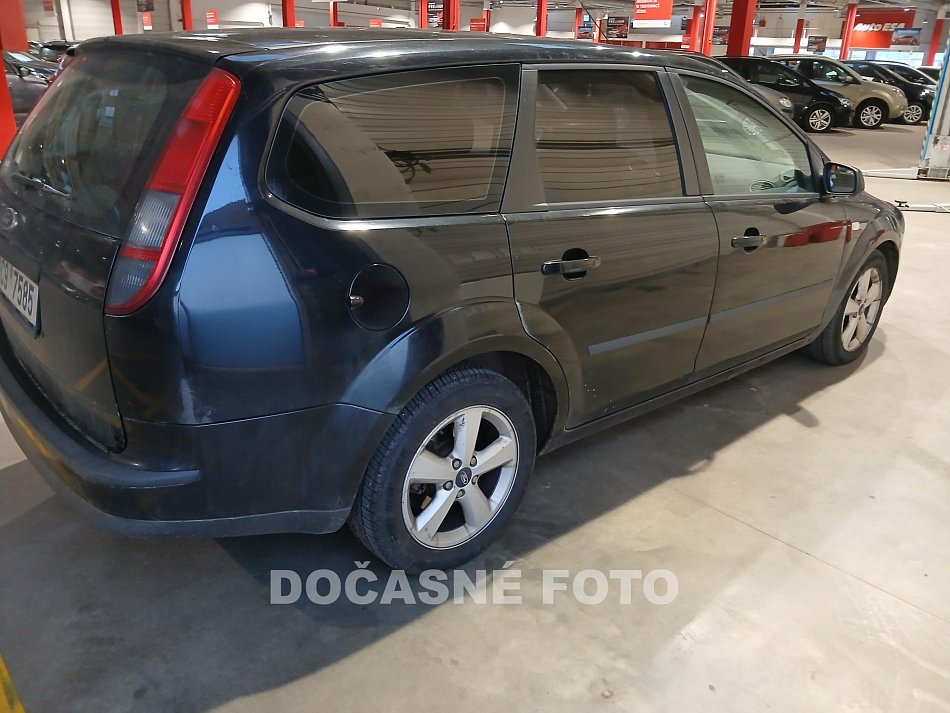 Ford Focus 2.0. 