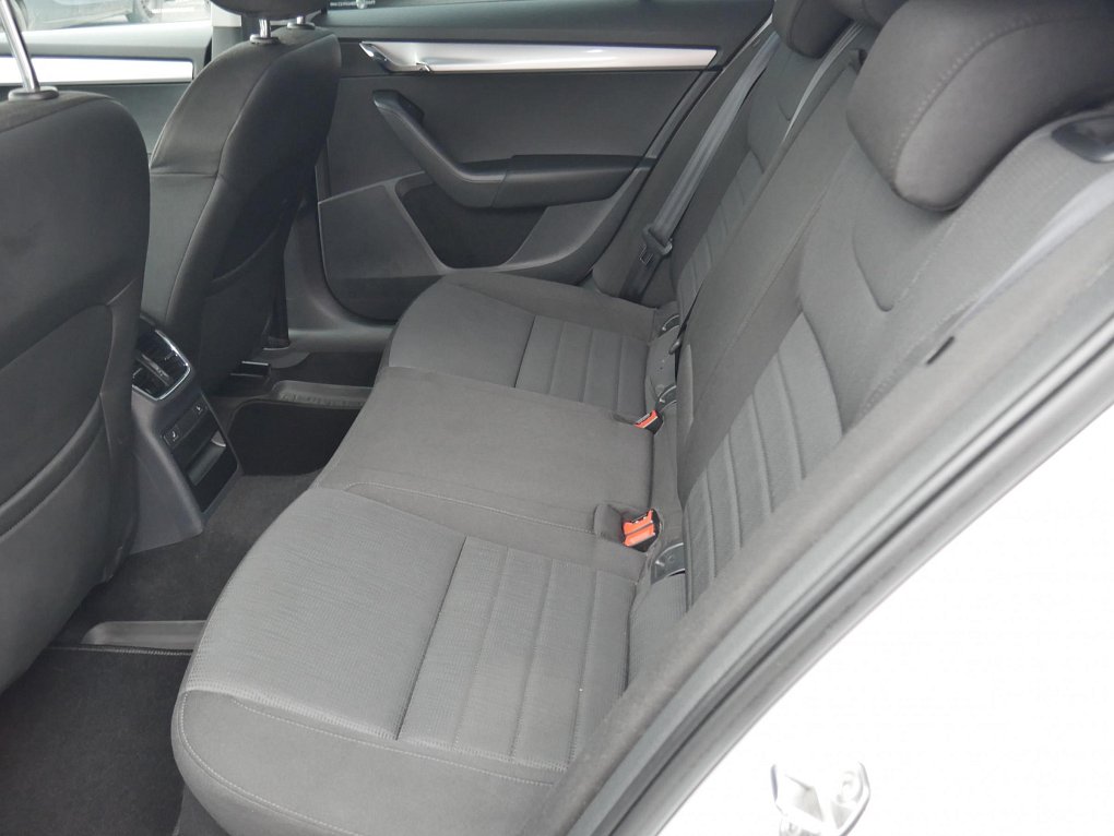 Škoda Octavia III 2.0 TDI  4x4