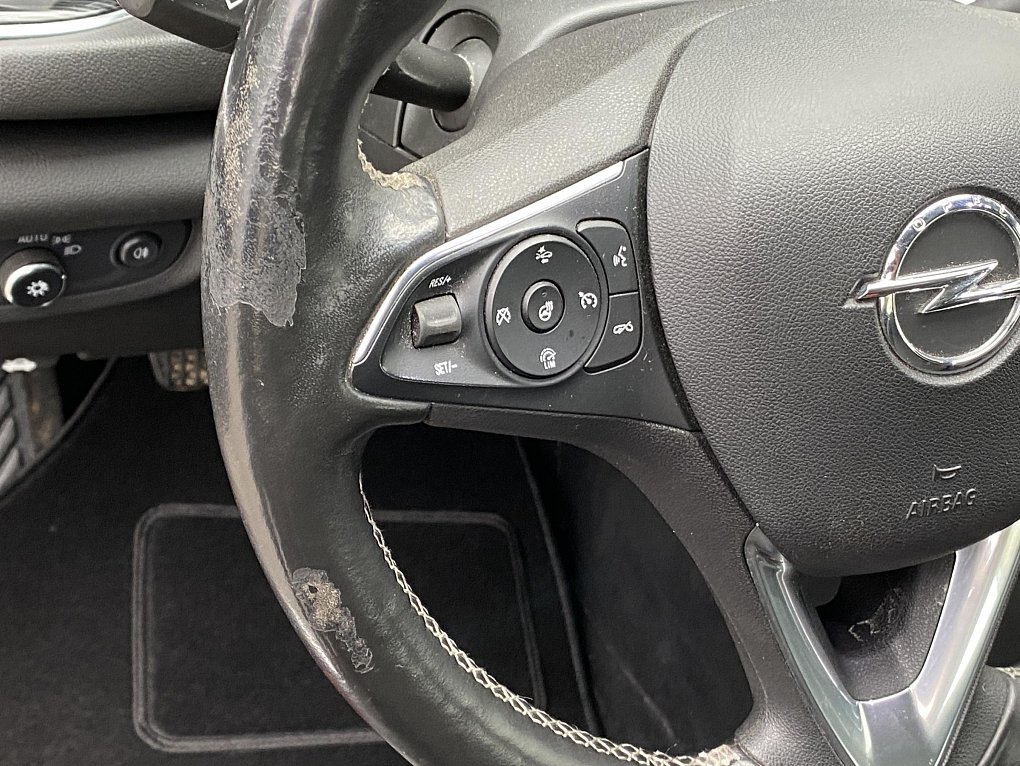 Opel Insignia 1.6 CDTi 