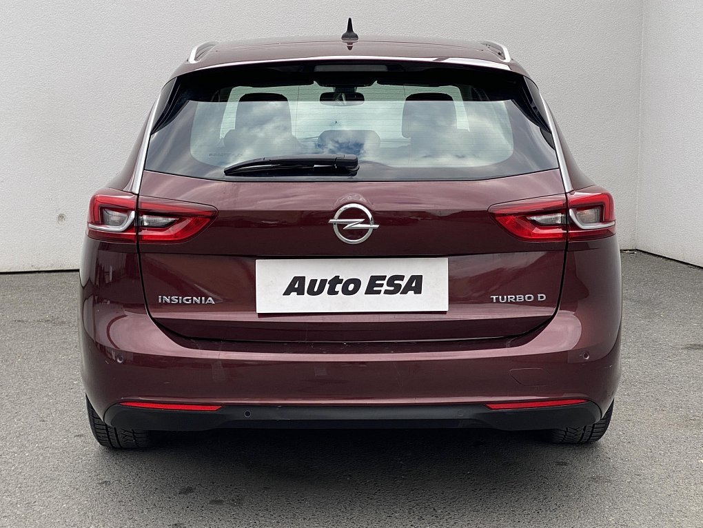 Opel Insignia 1.6 CDTi 