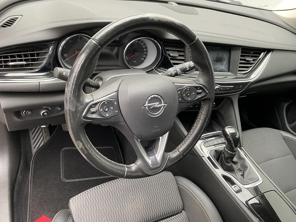 Opel Insignia 1.6 CDTi 