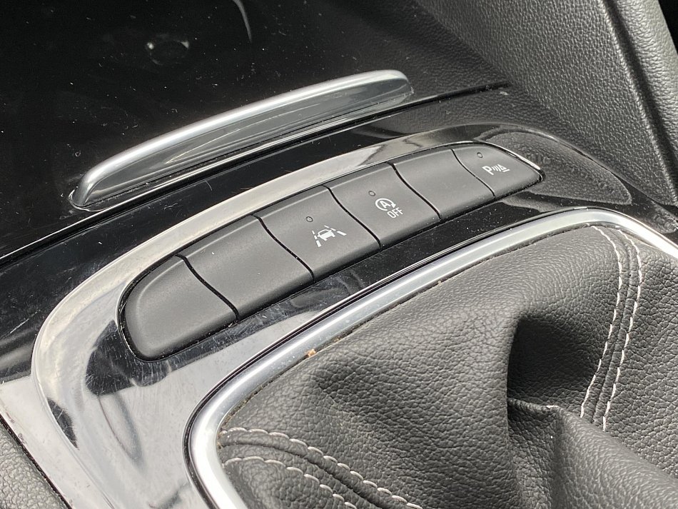 Opel Insignia 1.6 CDTi 