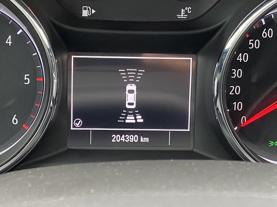 Opel Insignia 1.6 CDTi 