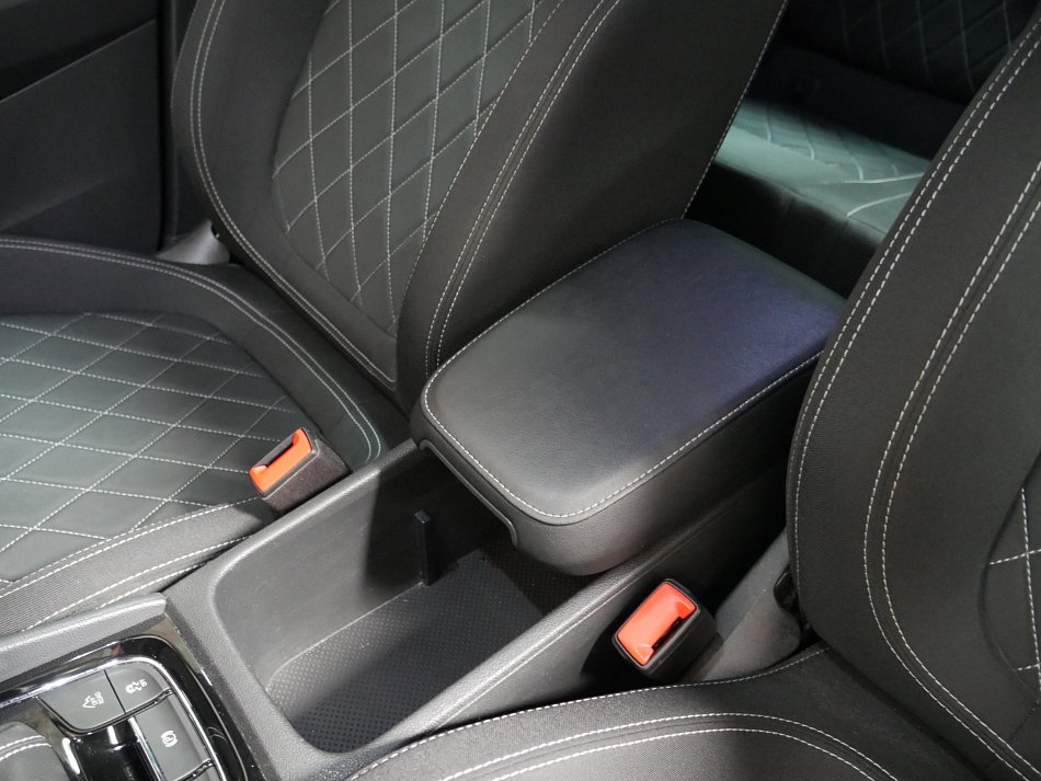 Škoda Karoq 2.0 TDi SportLine 4x4