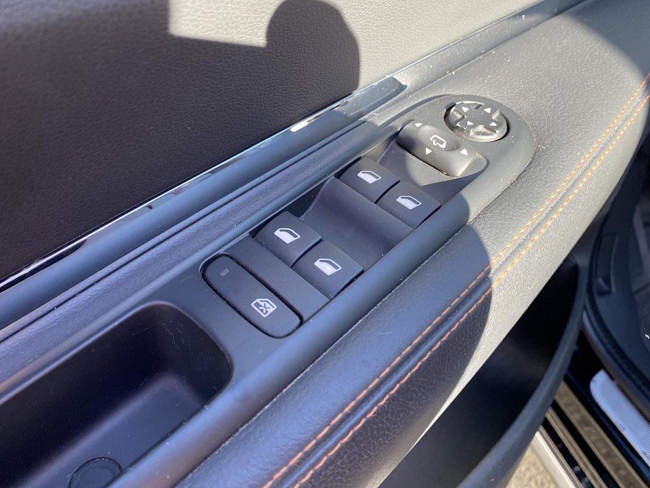 Peugeot 3008 1.2 PT Allure