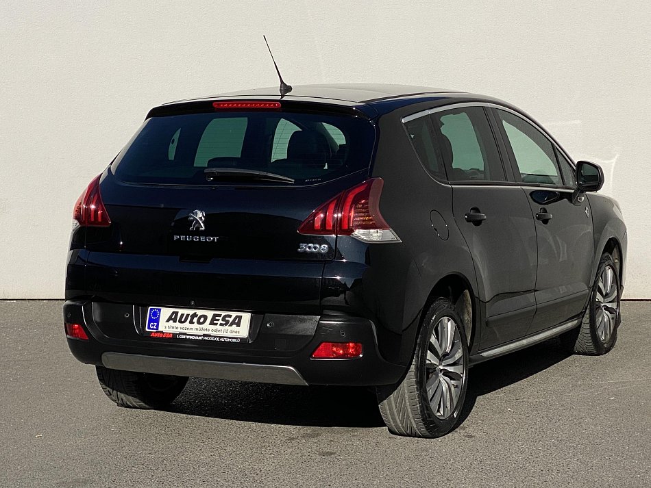 Peugeot 3008 1.2 PT Allure