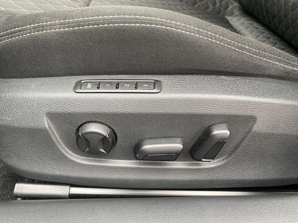 Škoda Superb III 2.0 TDi Style 4X4