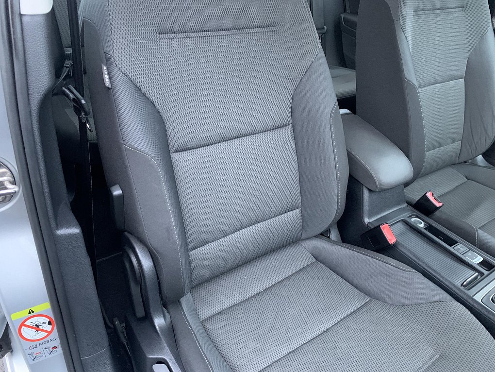 Volkswagen Golf 1.6 TDi 