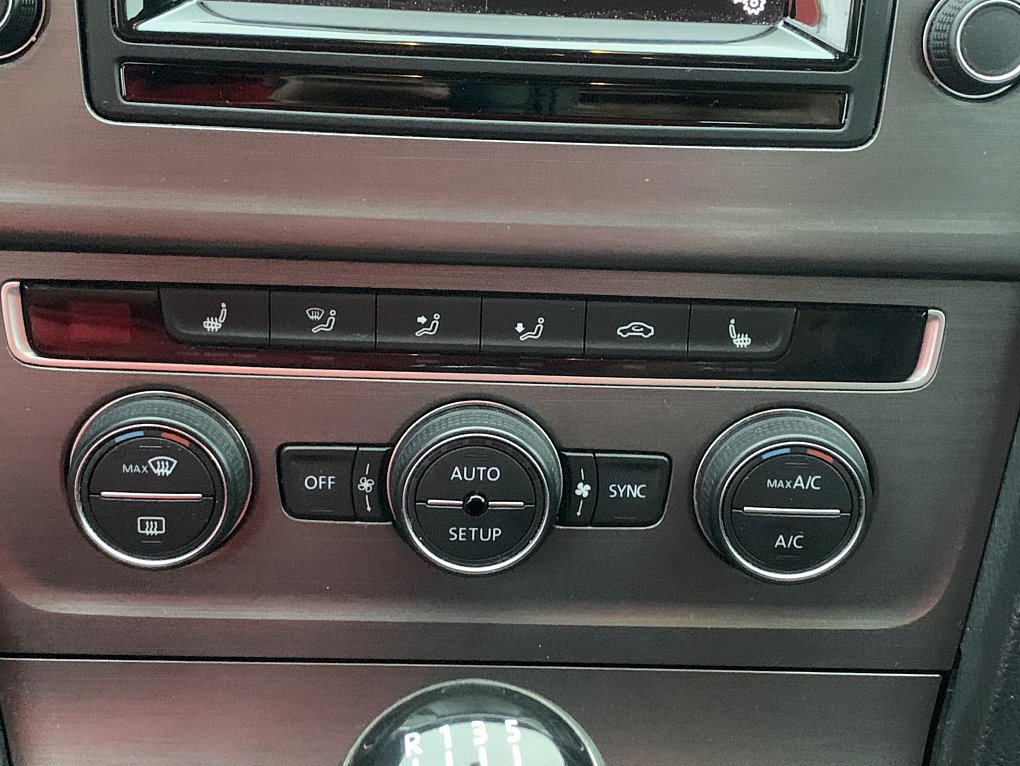 Volkswagen Golf 1.6 TDi 