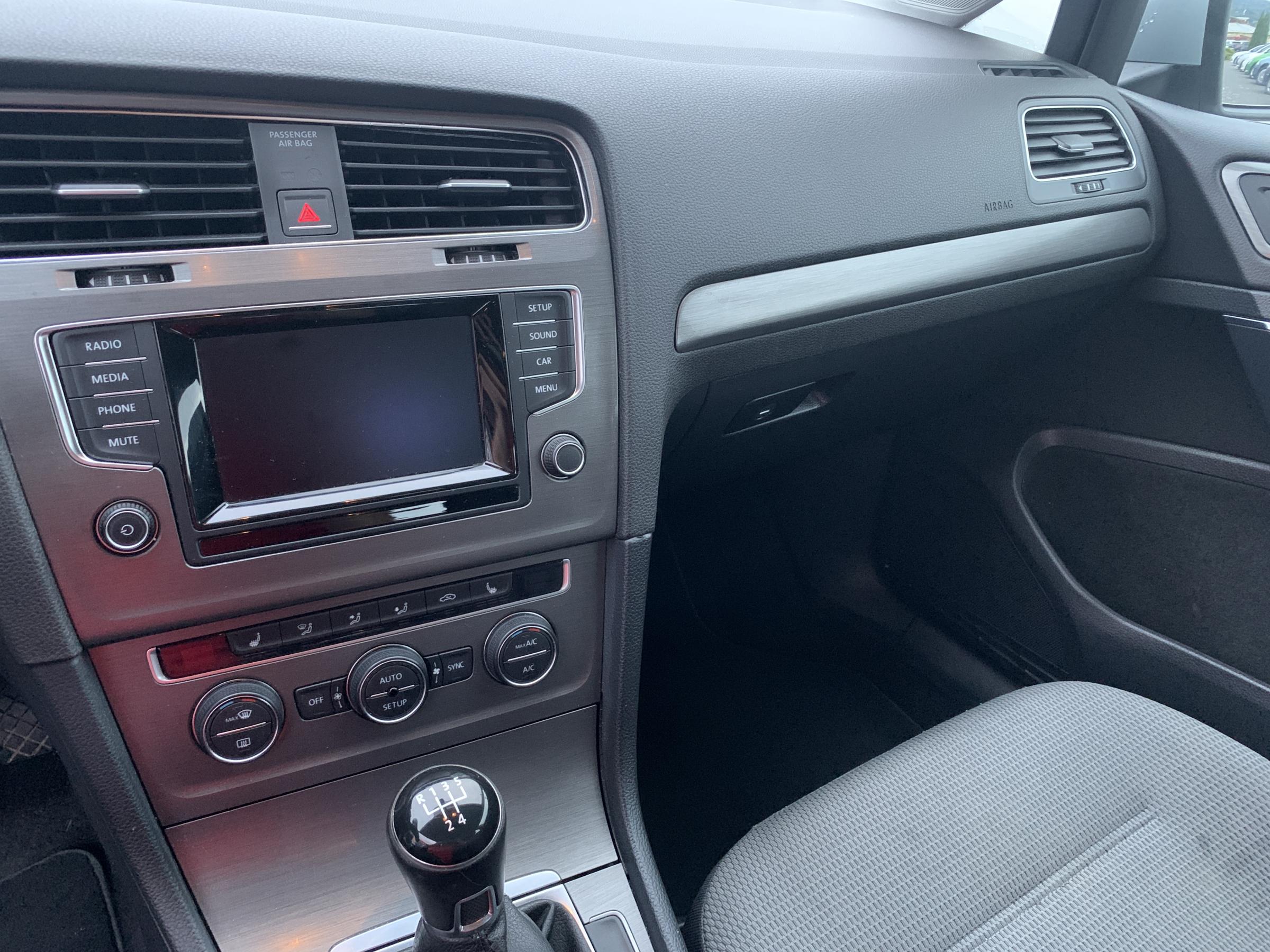 Volkswagen Golf, 2013 - pohled č. 14