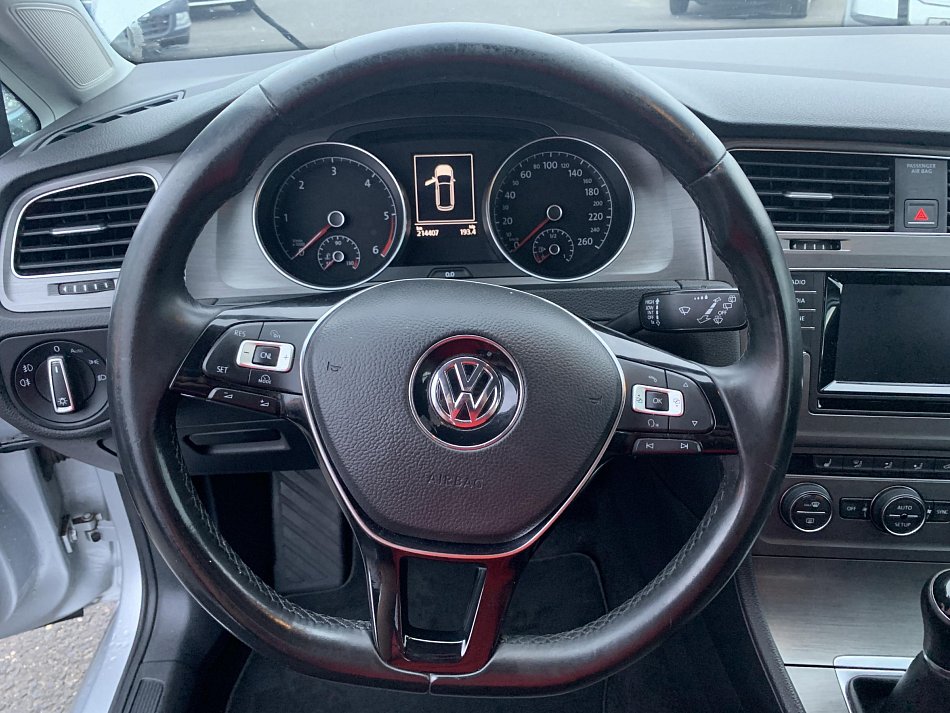 Volkswagen Golf 1.6 TDi 