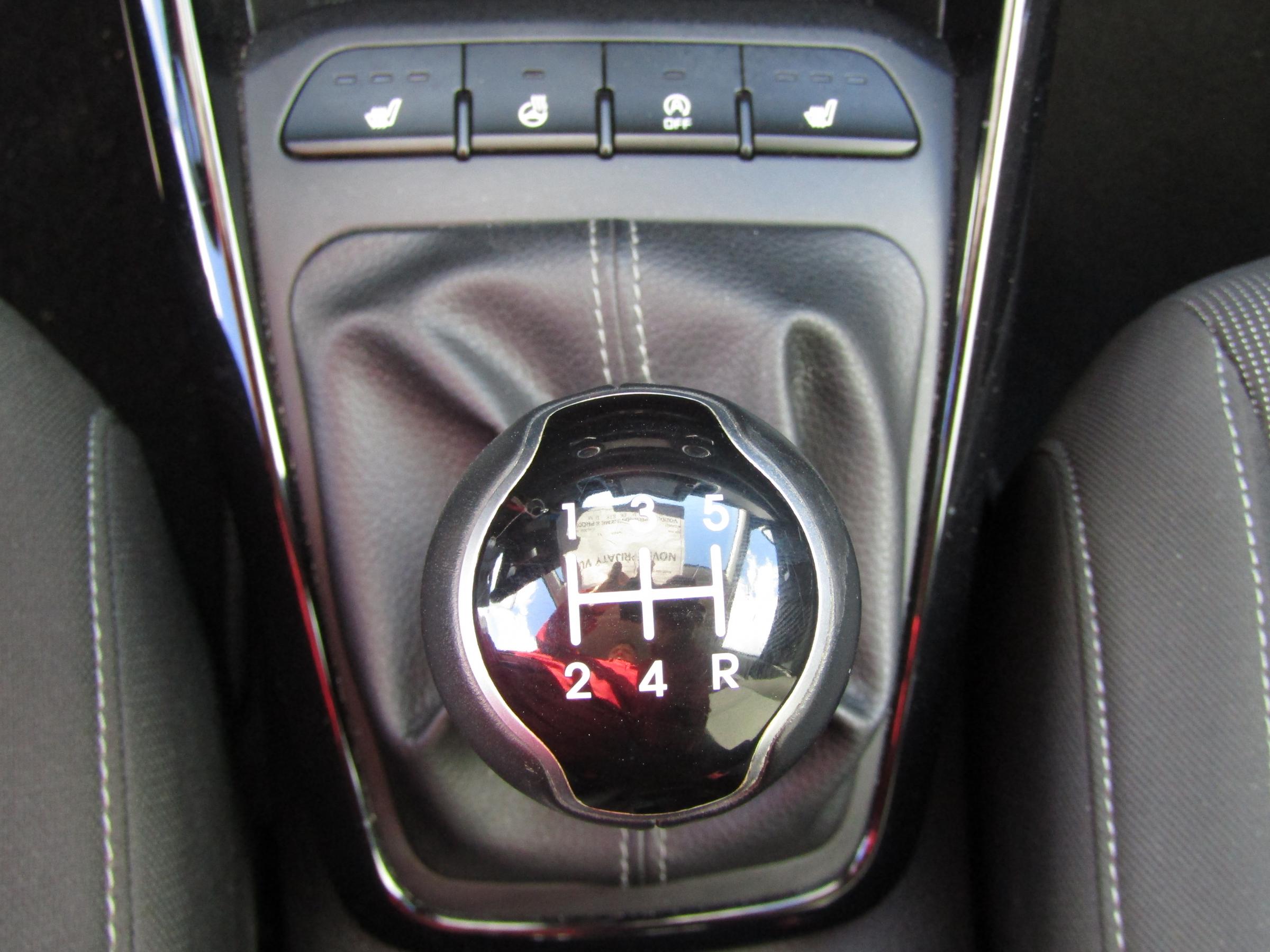 Kia Rio, 2017 - pohled č. 18