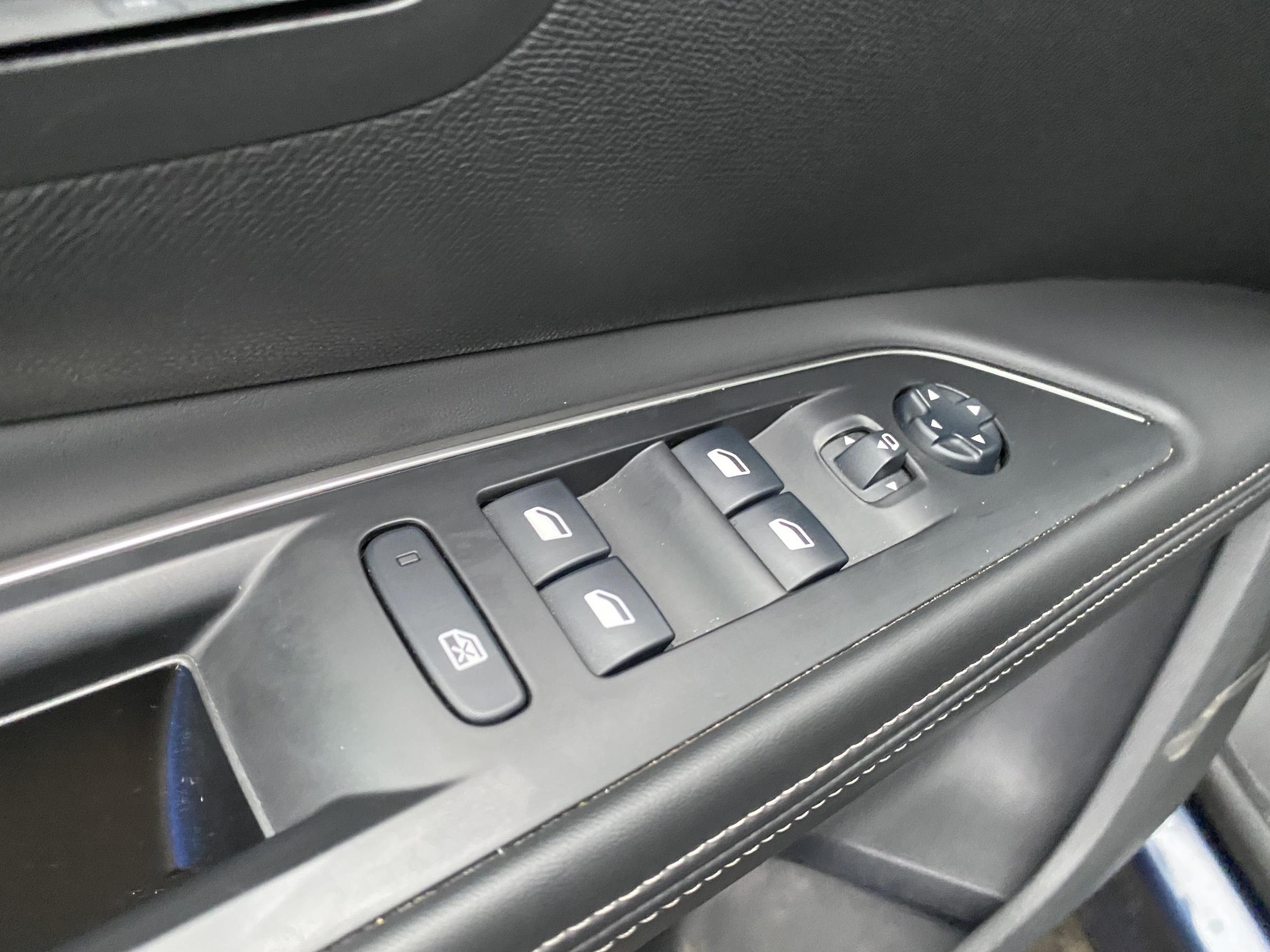 Peugeot 5008, 2018 - pohled č. 14