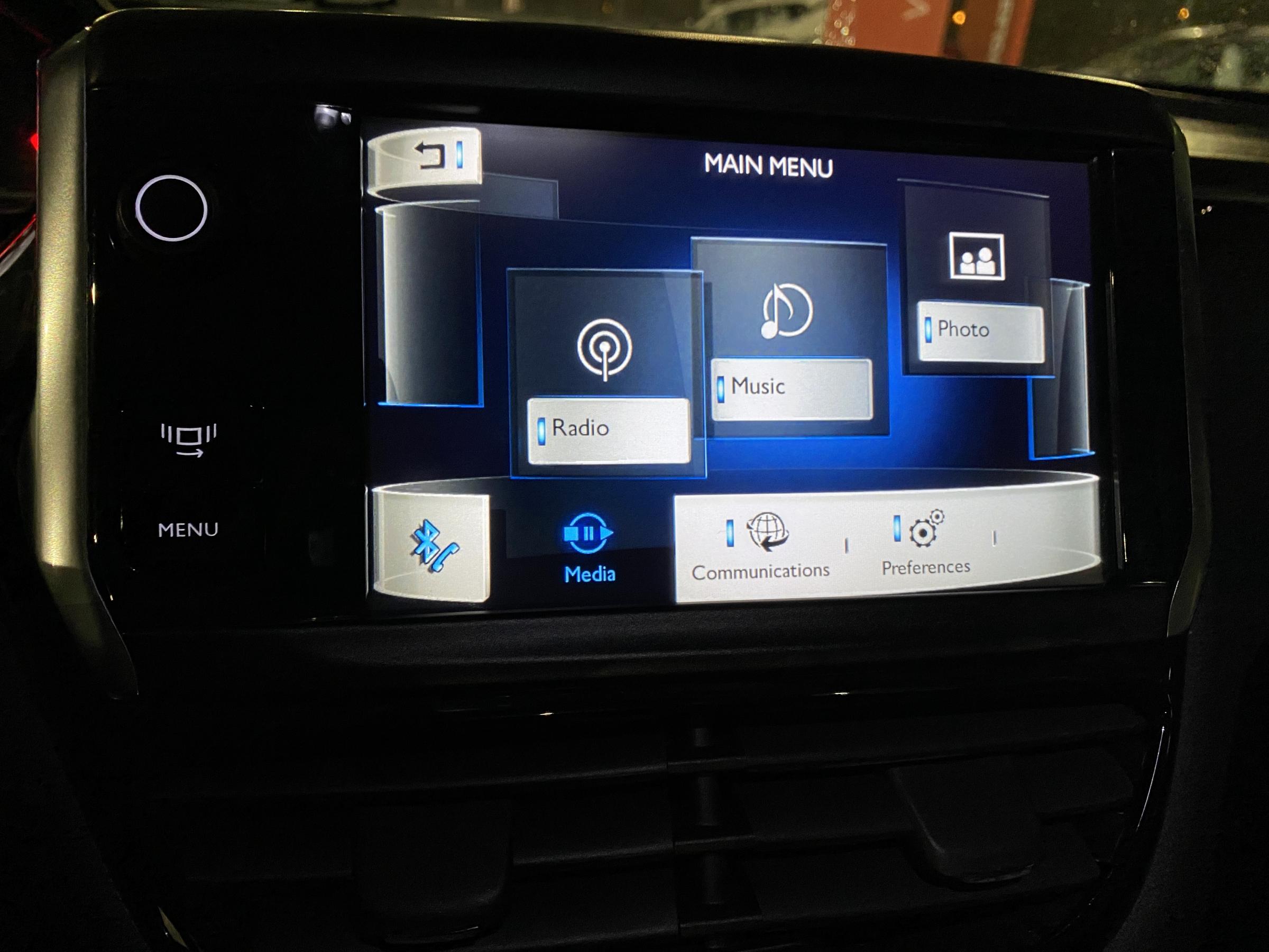 Peugeot 208, 2012 - pohled č. 17