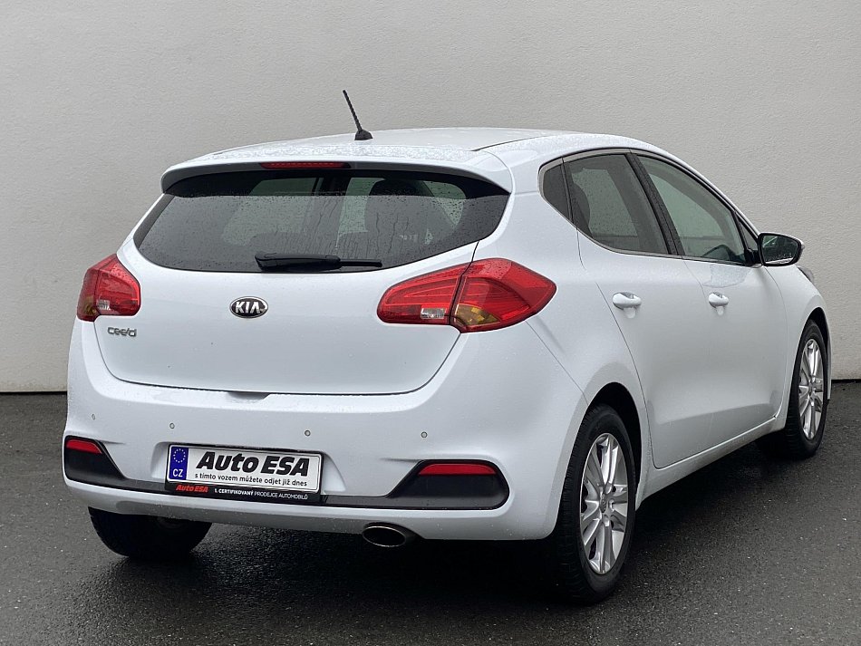 Kia Ceed 1.6 GDi Exclusive