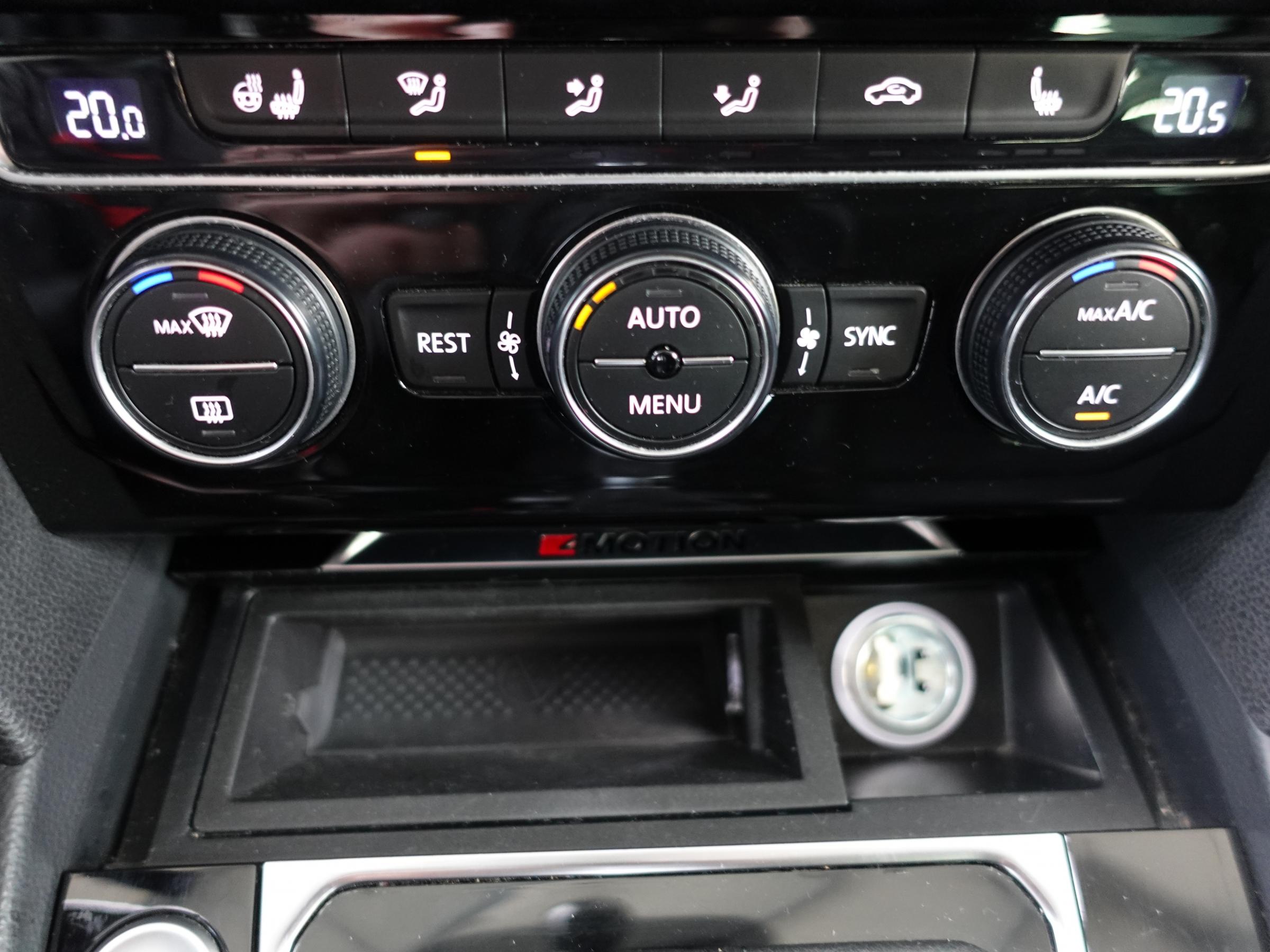 Volkswagen Passat, 2015 - pohled č. 20