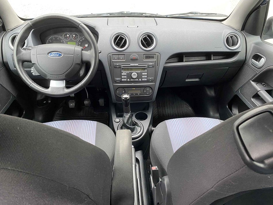 Ford Fusion 1.4 i 