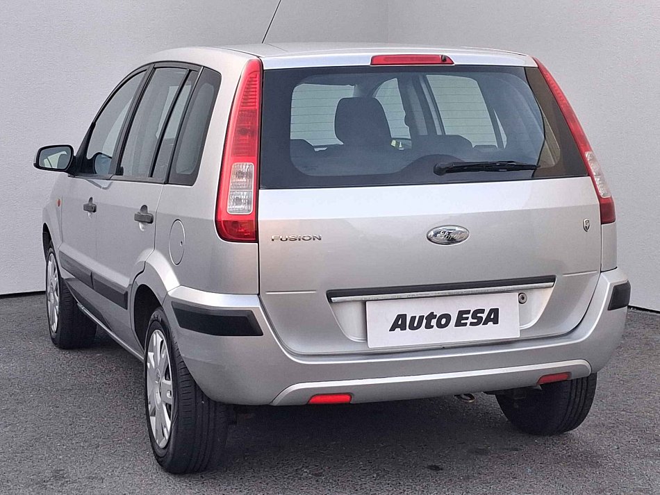 Ford Fusion 1.4i 