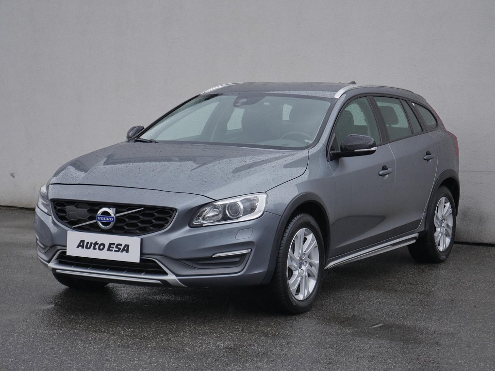 Volvo V60 2.4 D4 Cross Country 4x4