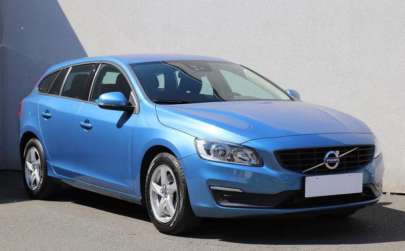 Volvo V60 2.4 D4 Cross Country 4x4