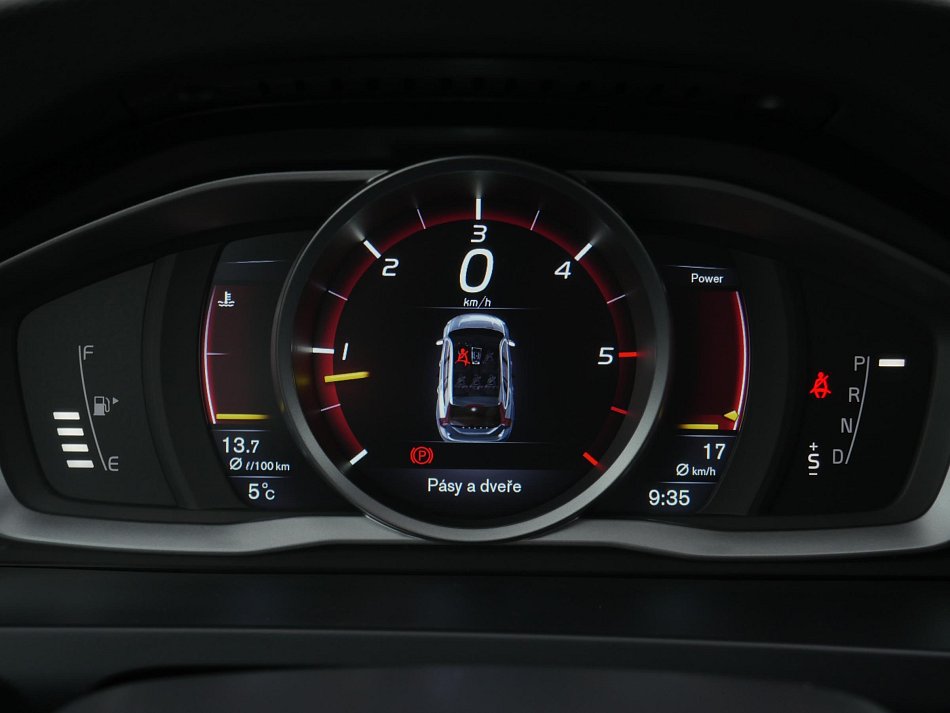 Volvo V60 2.4 D4 Cross Country 4x4