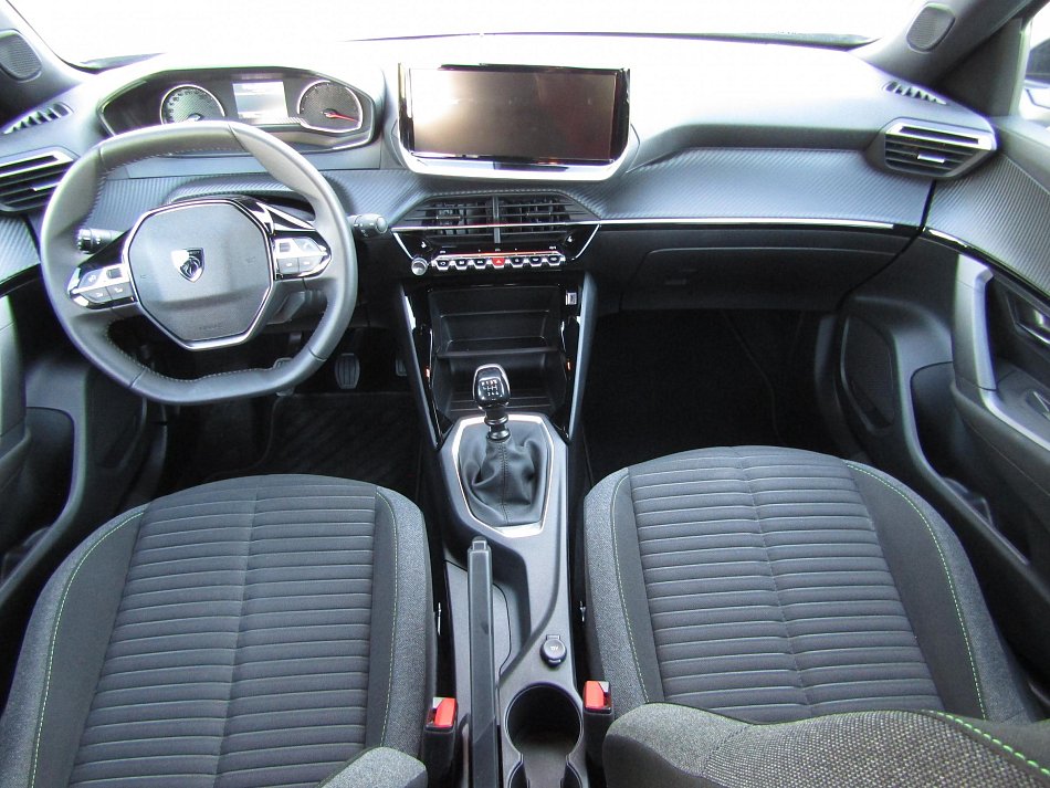 Peugeot 2008 1.2 PT 