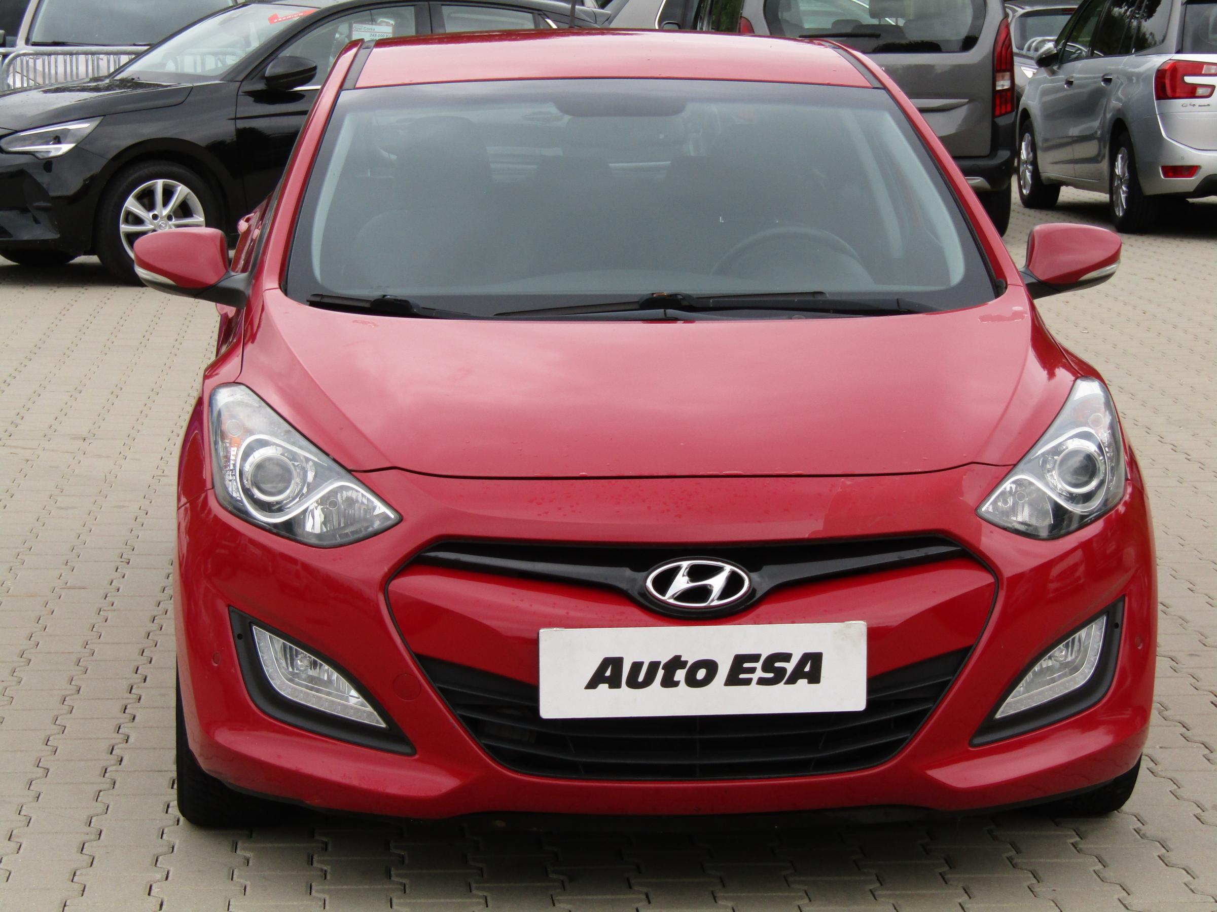 Hyundai i30, 2012 - pohled č. 2