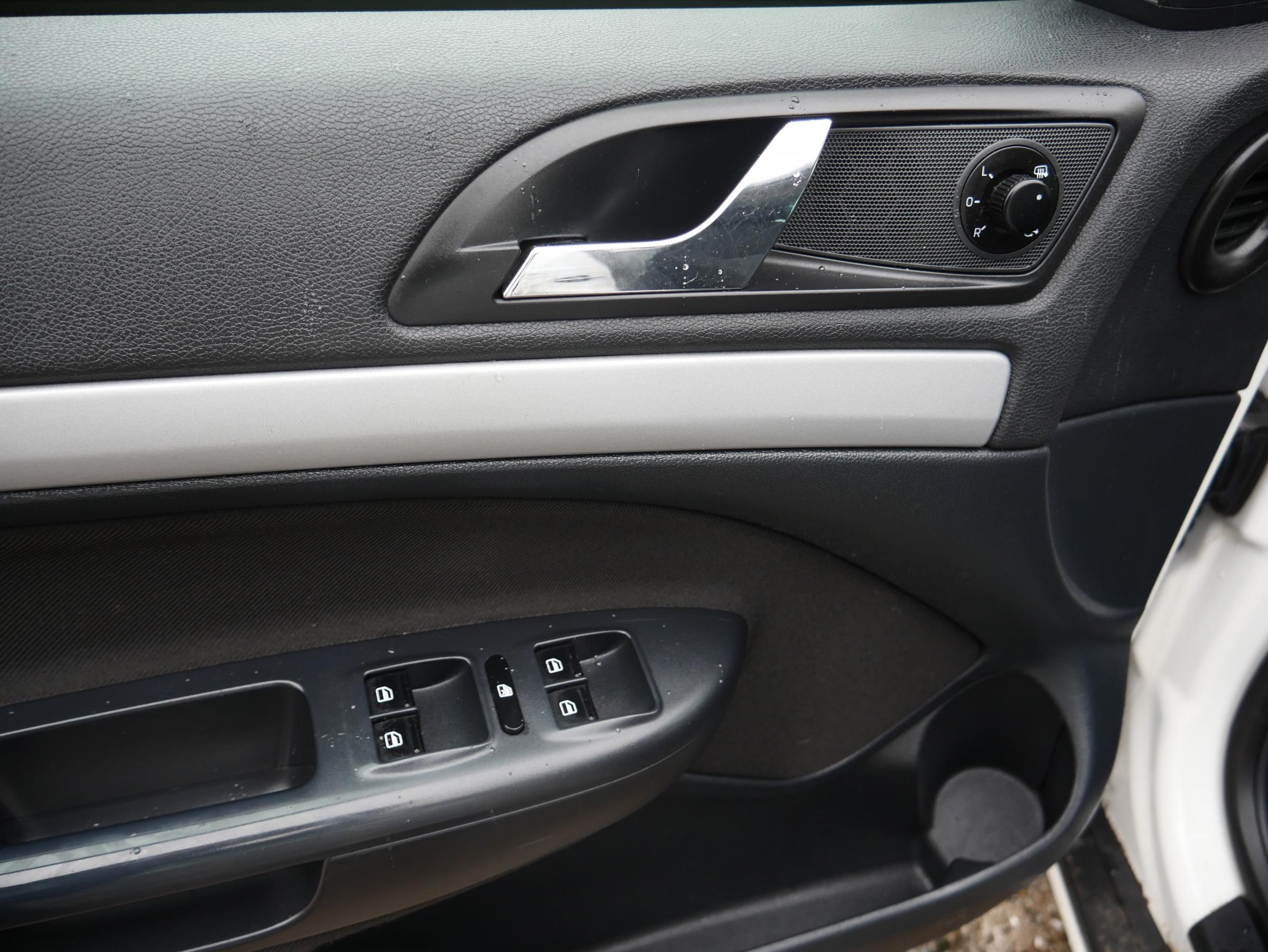 Škoda Octavia II, 2013 - pohled č. 15