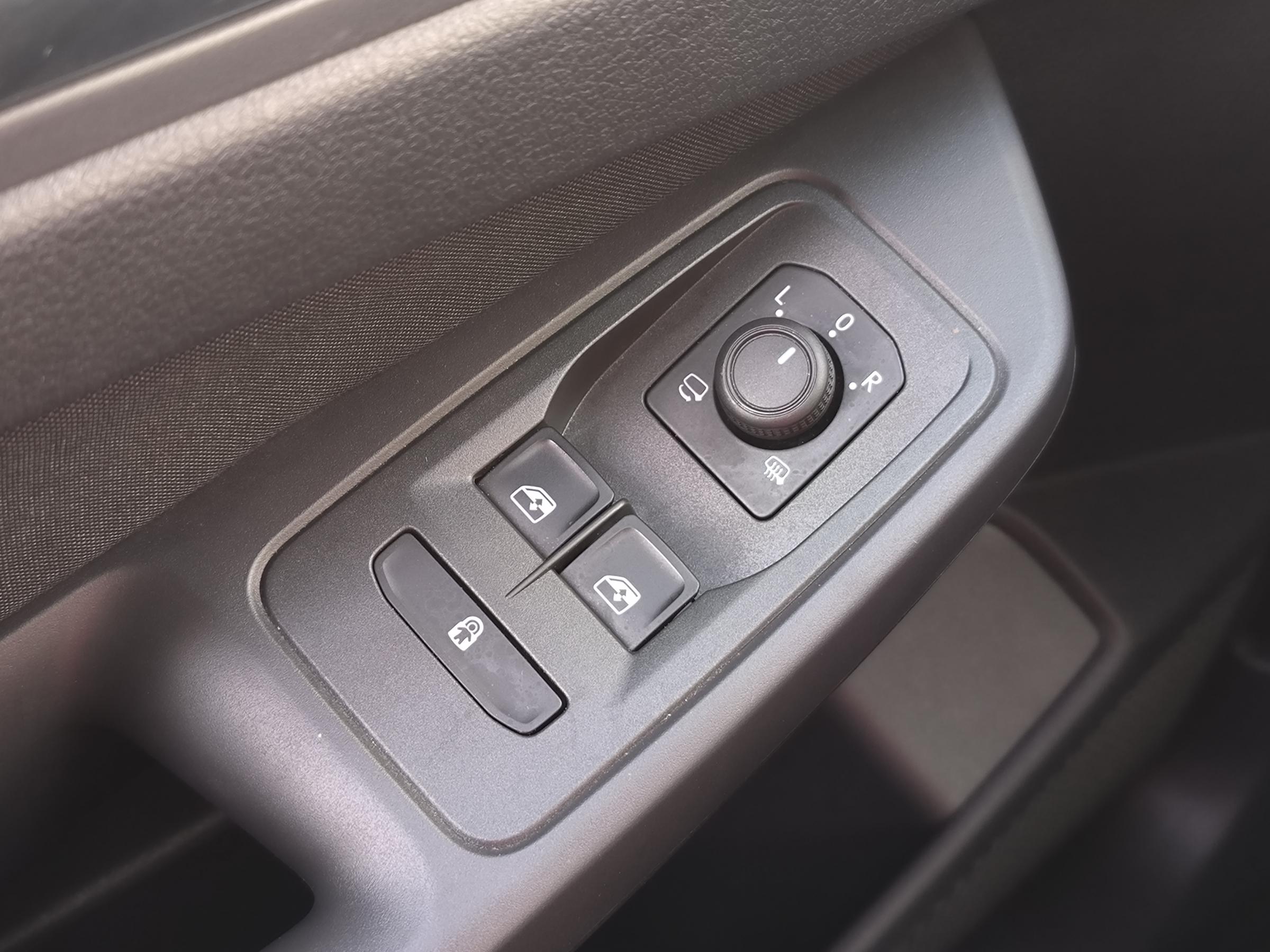 Ford Tourneo Connect, 2023 - pohled č. 21