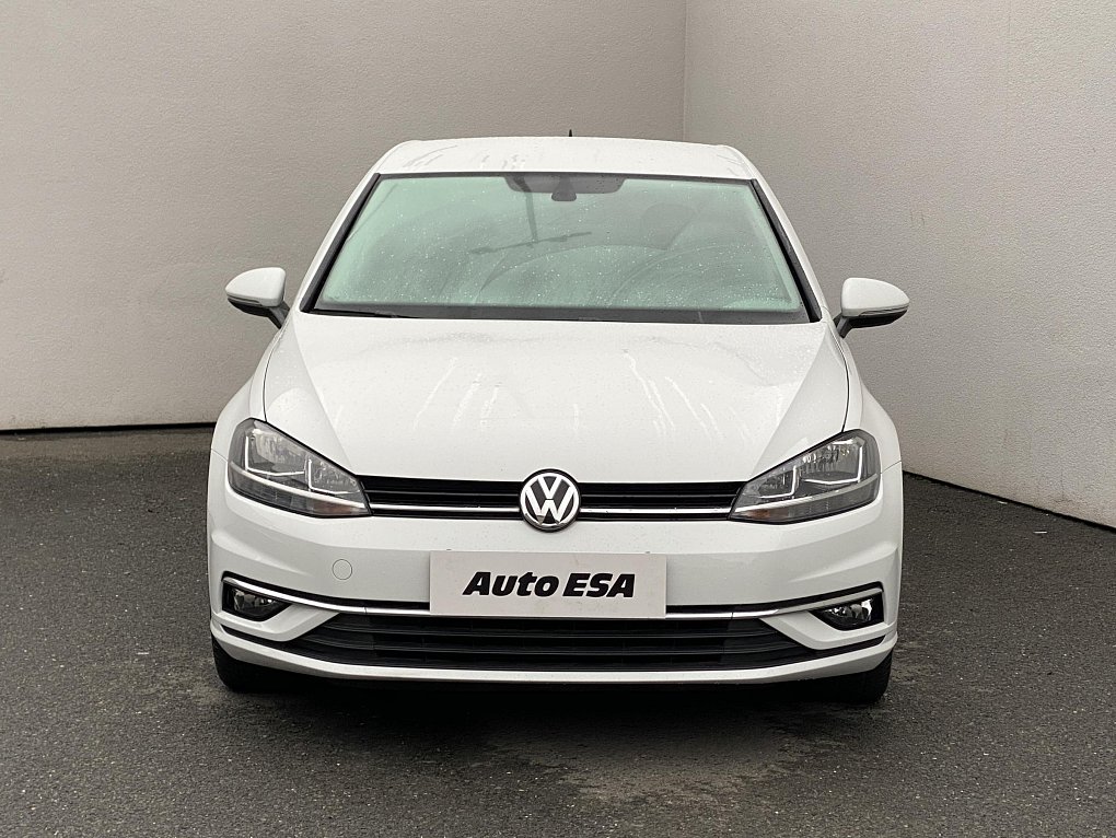 Volkswagen Golf 1.0 TSI 